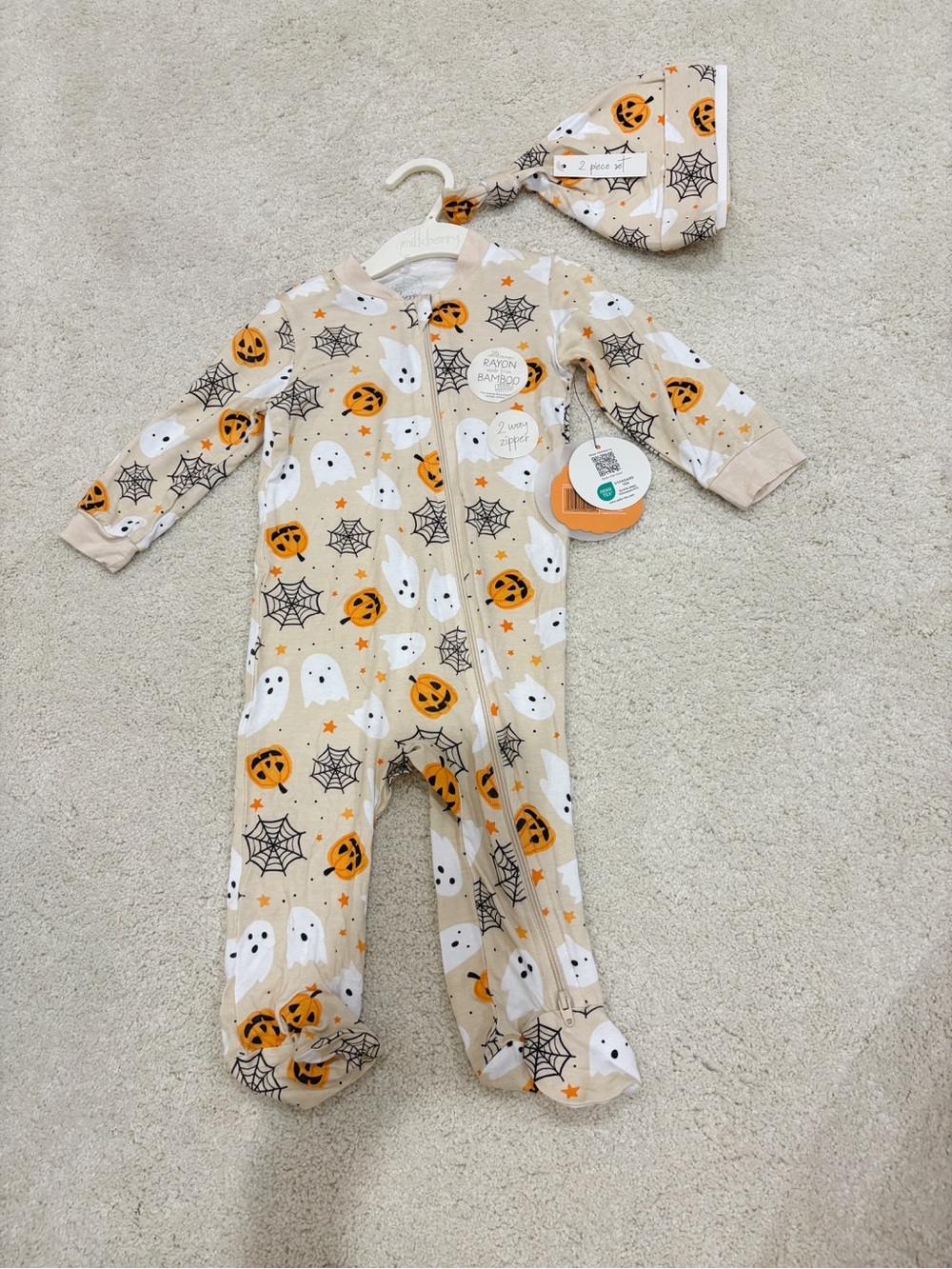 NWT Milkberry Halloween Pumpkin Ghost Spider Bamboo Zip Sleeper + Matching Hat